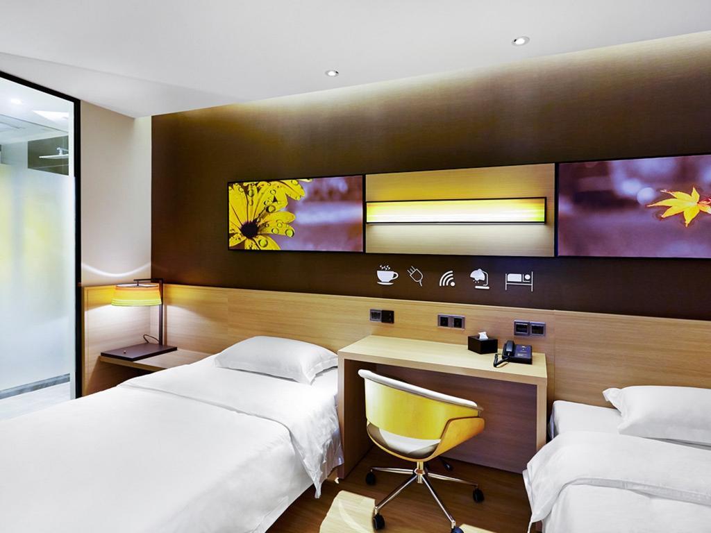 Hotel 7Days Premium Shenzhen High New Science&Technology Park Subway Station Exterior foto